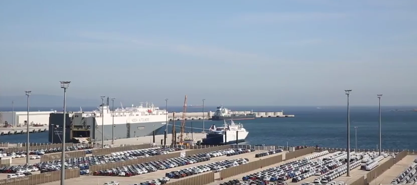 Au coeur du complexe portuaire Tanger Med (Vidéo)