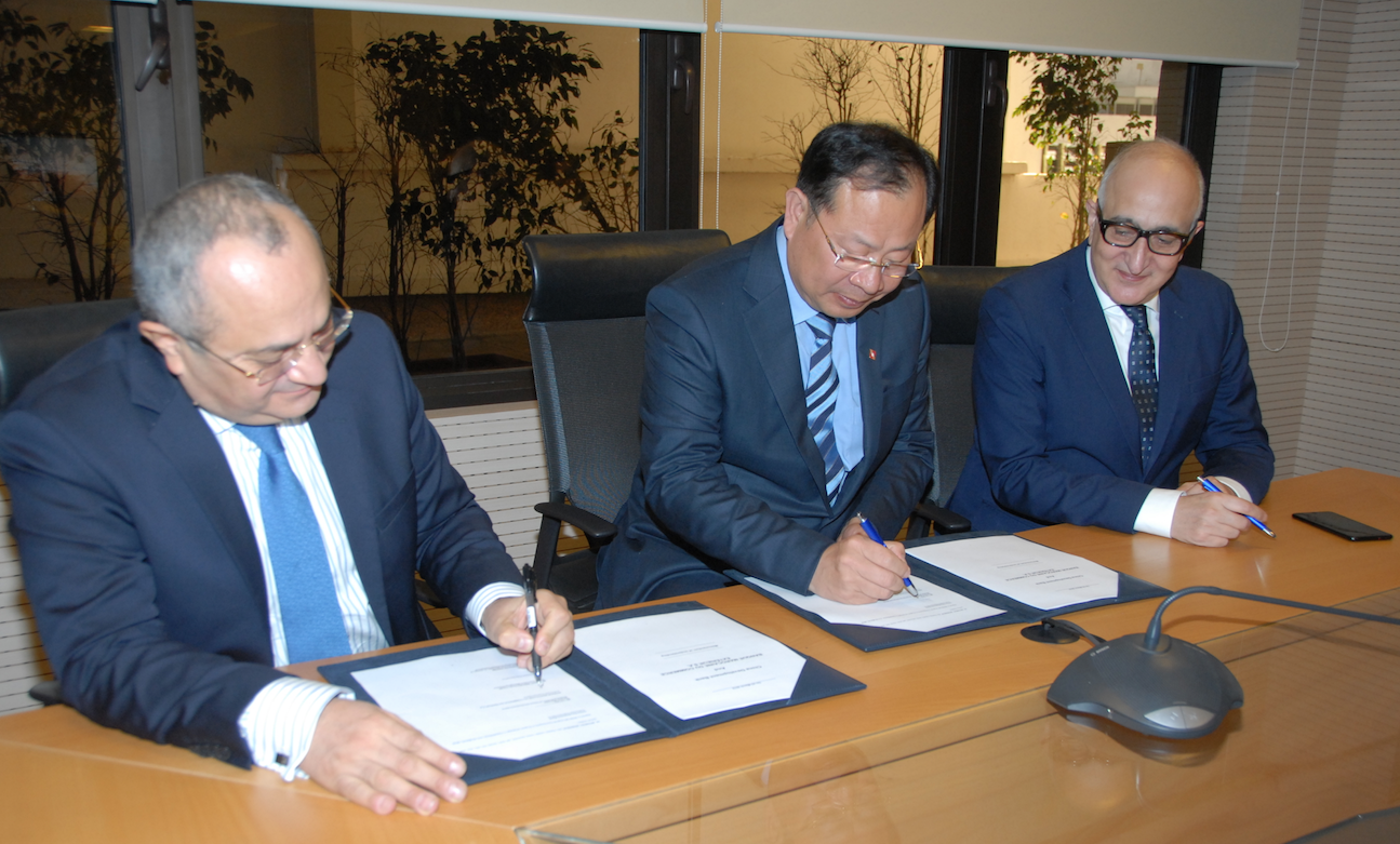 Bmce Boa et China Development Bank signent un accord de coopération