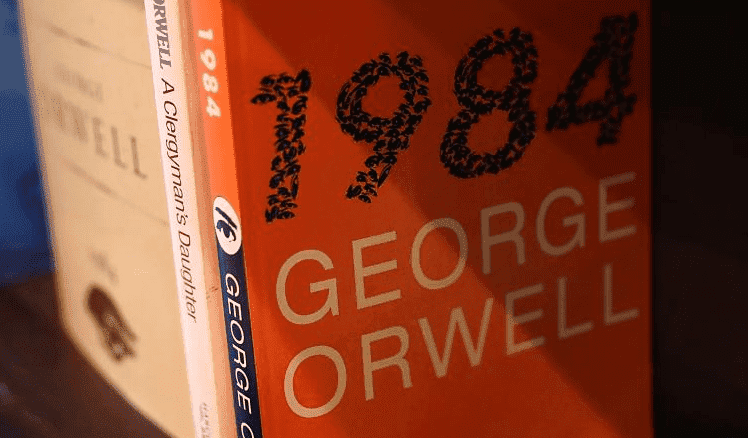Actualité culturelle: le roman glaçant "1984" fascine toujours les lecteurs