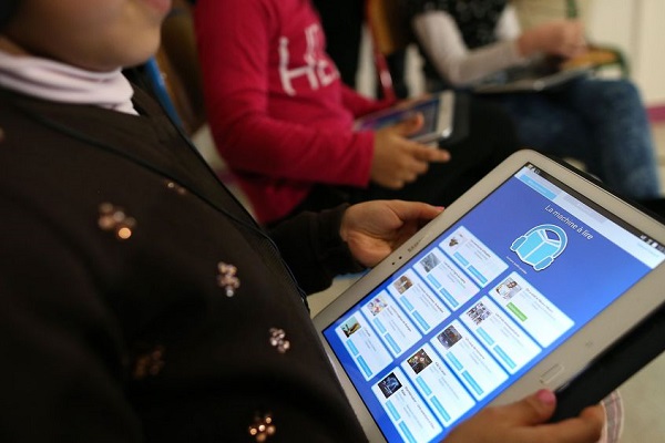 Casablanca-Settat : Des tablettes numériques au profit de 350 élèves