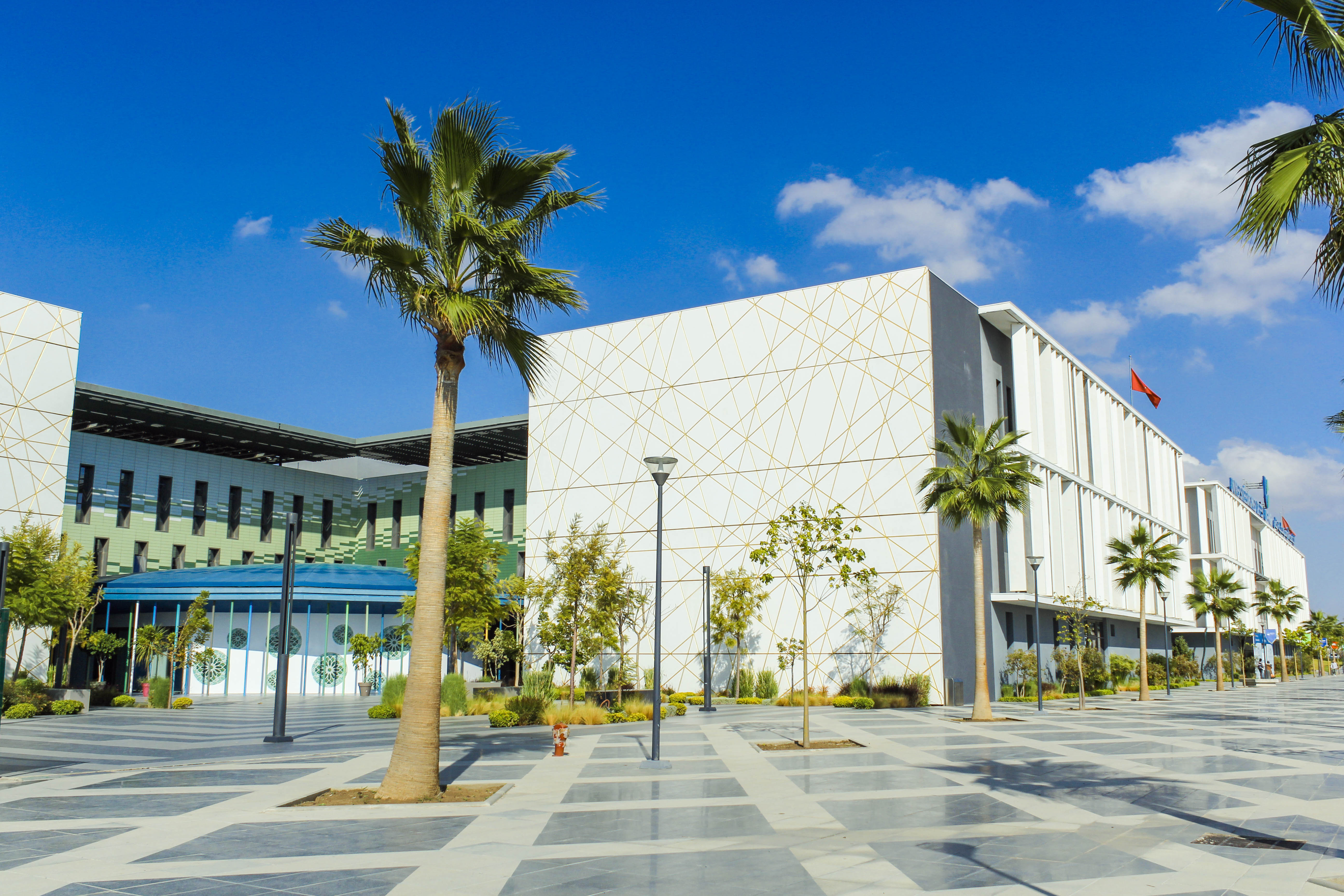 Au cœur de l’éco-campus de l’Université Euromed de Fès